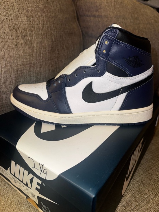 Nike Other - Nike High-Top Sneakers in Navy, White, Black